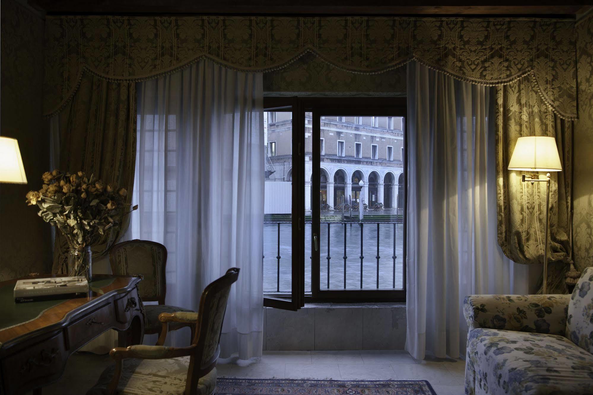 Al Ponte Antico Hotel Veneza Exterior foto